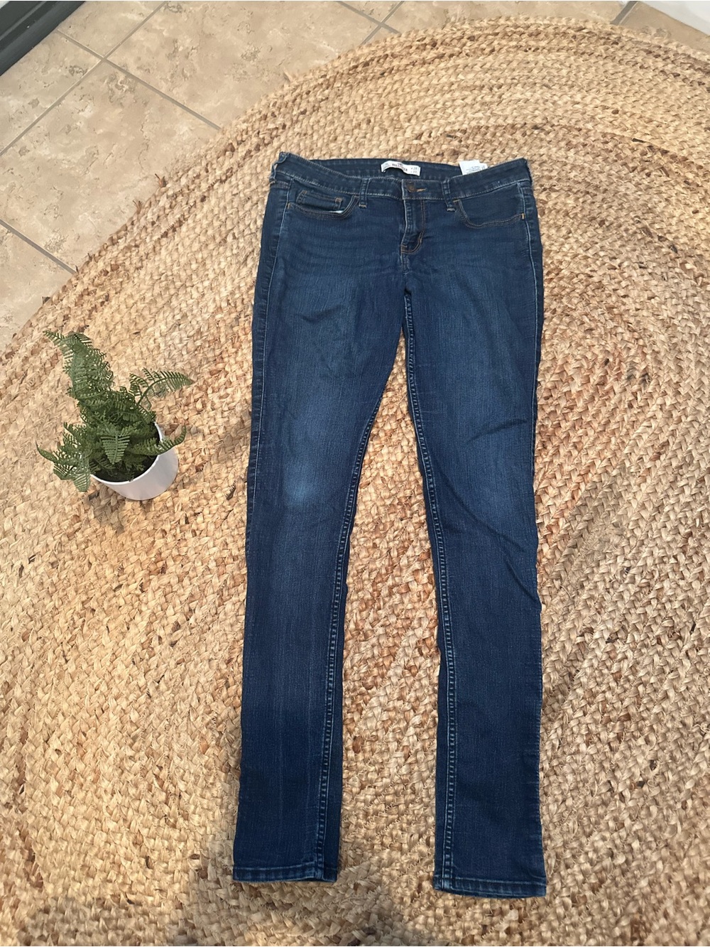 MID RISE SKINNY JEANS